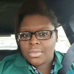 Meet your Posher, Tosha