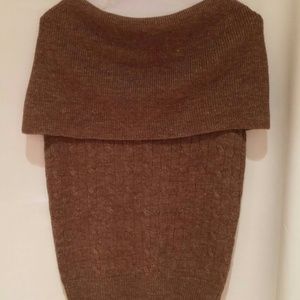 Brown kint tank with attached shawl