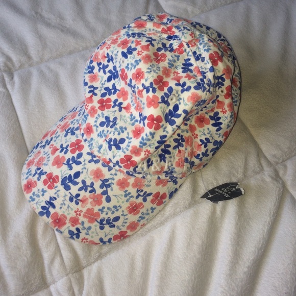 A&F floral cap