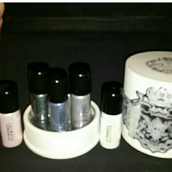 MAC Cosmetics Accessories - Mac pigment