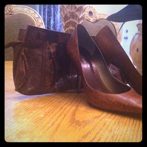 BCBGgirls Pumps with Minicci Clutch!