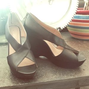 Nine West Wedges ACCEPTING OFFERS