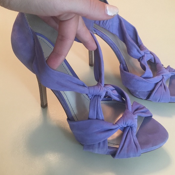 Purple suede heels! - Picture 4 of 4
