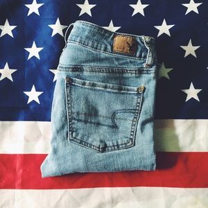 American eagle straight super stretch jeans size 2