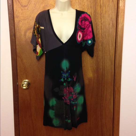 DESIGUAL VNECK DRESS