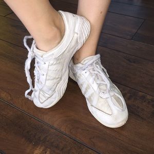 nfinity shoes size 5