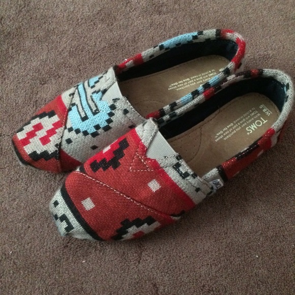 Toms Tribal