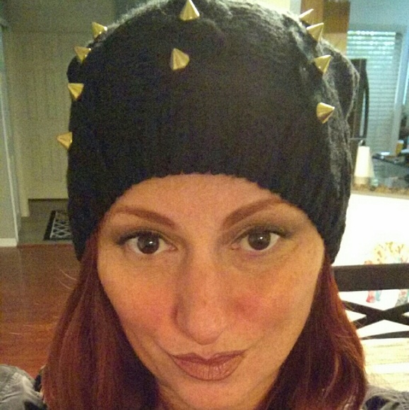 Meet your Posher, Nicole *** TOP 10% SELLER**** - Picture 3 of 4