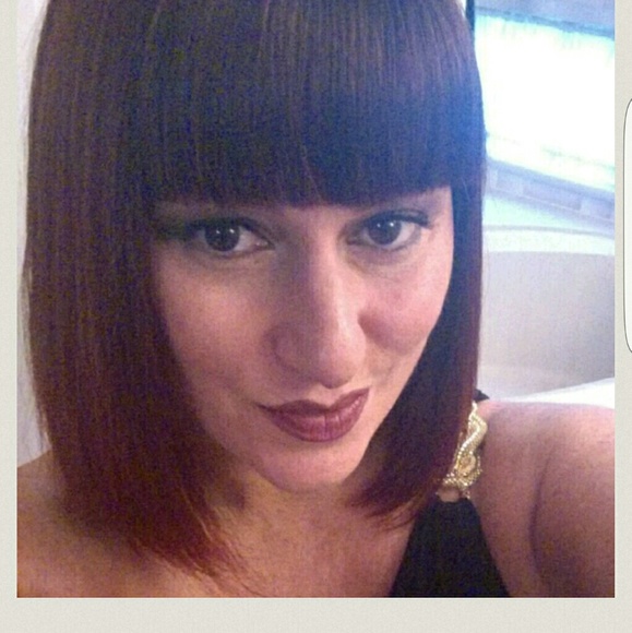 Meet your Posher, Nicole *** TOP 10% SELLER**** - Picture 4 of 4