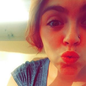 Meet your Posher, Tabitha