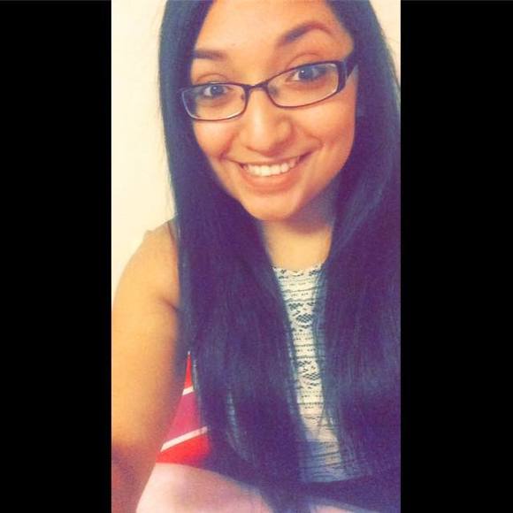 Meet your Posher, Selena