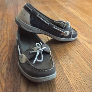 women's size 8 sperrys worn once
