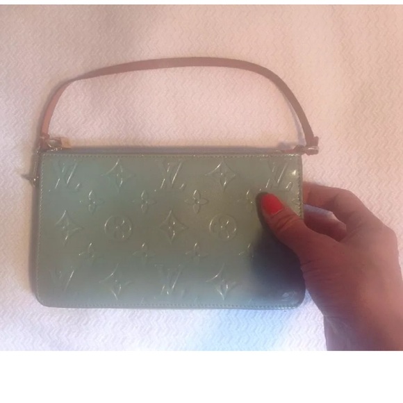 Louis Vuitton Handbags - ❌ LOUIS VUITTON TURQUOISE VERNIS PATENT POUCHETTE