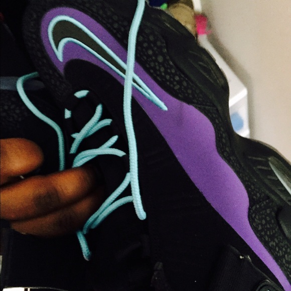 Shoes - Picture 2 of 2