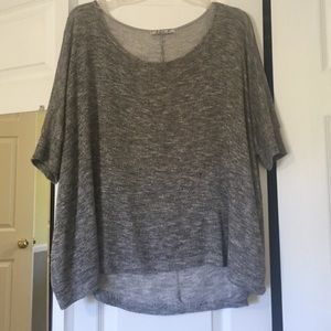 Flowy short sleeved Chloe k sweater