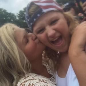 Meet your Posher, Steph