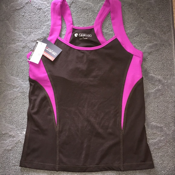 NWT 💪🏼Cute workout top 💪🏼