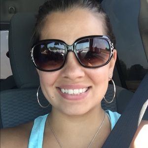 Meet your Posher, Kristina