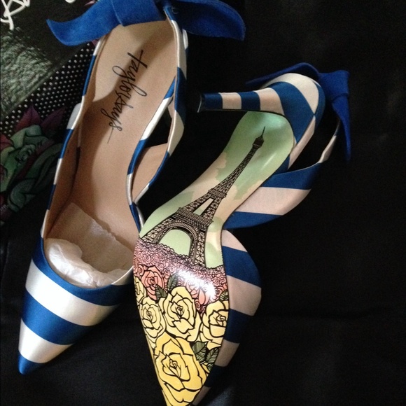 Shoes - Beautiful blue and white striped shoes