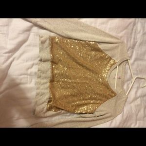 long sleve gold Sequence