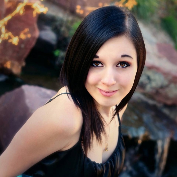 Meet your Posher, Kortni