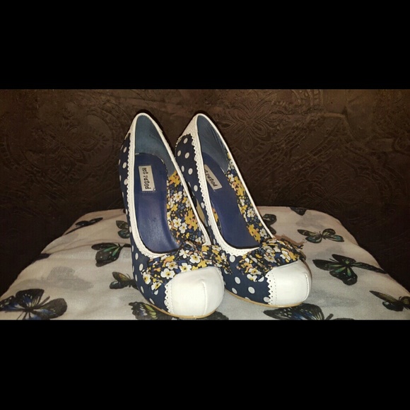 Not Rated Pink Martini Navy Heels