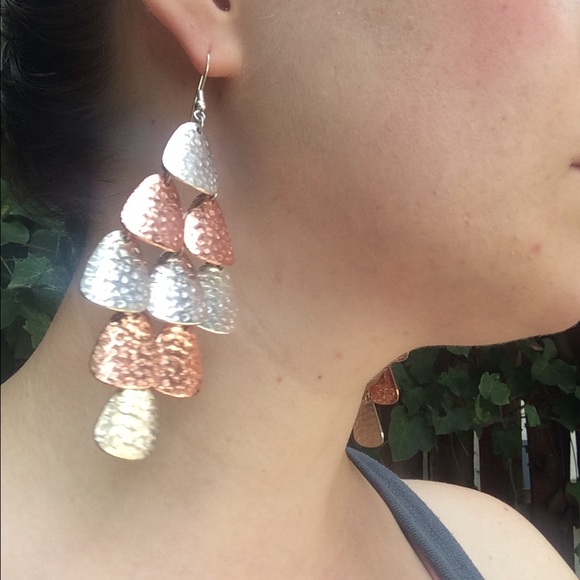 Funky glam statement earrings - Picture 3 of 3