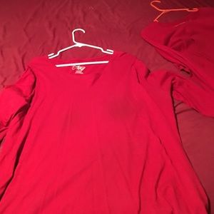2 Just My Size matching long sleeve tops