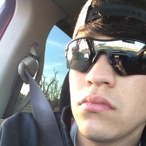 Meet your Posher, Christopher