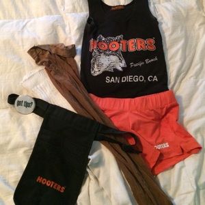 Hooters Girl Outfit / Sexy Halloween Costume
