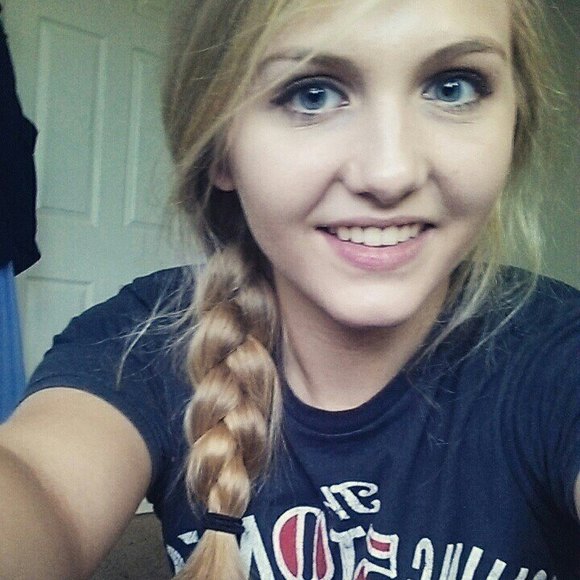 Meet your Posher, Reagan