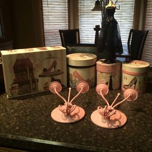 Group of Paris Themed house decor