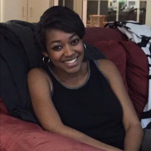 Meet your Posher, Mara