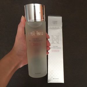 Missha Time Revolution First Treatment Essence