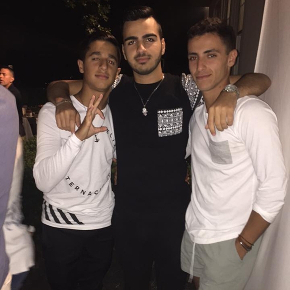 Meet your Posher, Isaac - Picture 1 of 1