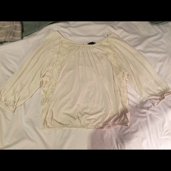 American Eagle top