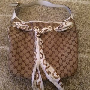 Gucci shoulder bag w scarf (100% Authentic)