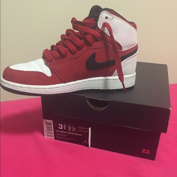 Air Jordan 1 Retro High - Picture 1 of 4
