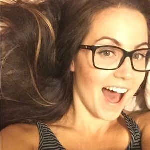 Meet your Posher, Cortney