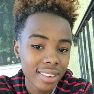 Meet your Posher, Nikeya