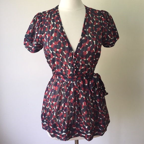 BCBGMaxAzria Tops - BCBGMAXAZRIA Silk Top