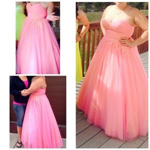 Prom/homecoming dress