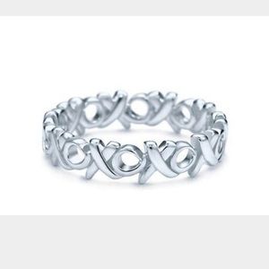Sterling silver Tiffany xo ring