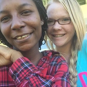 Meet your Posher, Kaitlyn