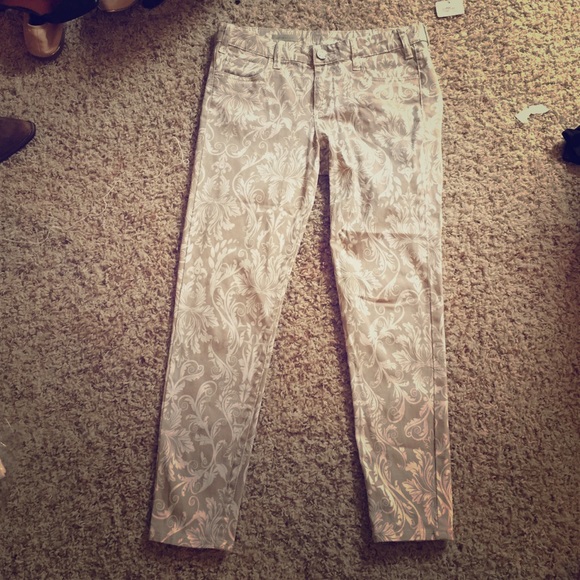 Pattern cream pants