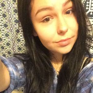 Meet your Posher, Molly