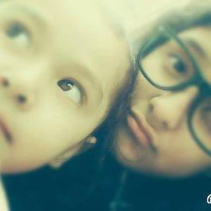 Meet your Posher, Mitzi