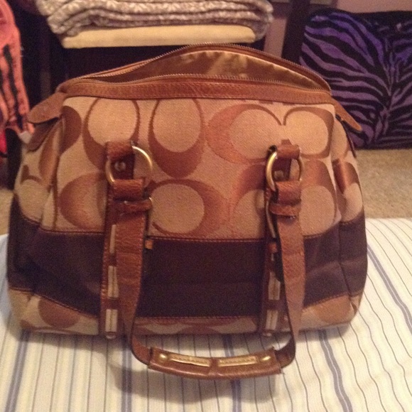 Coach purse - Picture 1 of 3