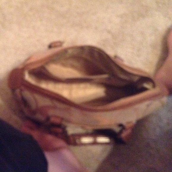 Coach purse - Picture 3 of 3