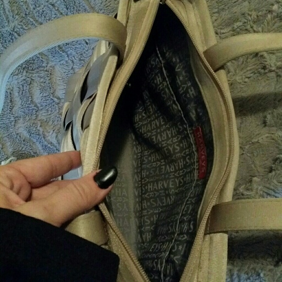 Harveys seat belt purse